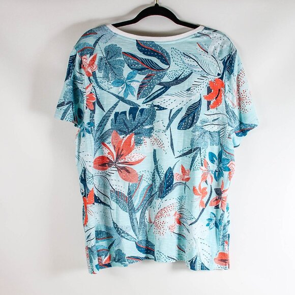 Chico’s Size 3 Blue Tropical Floral Tee Short Sleeve Pocket Cotton Top - Picture 4 of 8